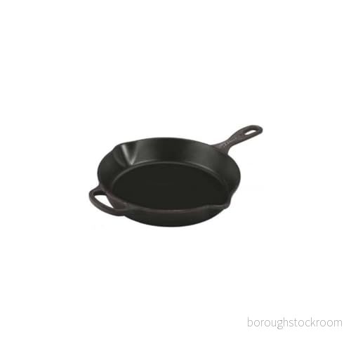 Le Creuset Signature djup stekpanna i emaljerat gjutjärn med hjälphandtag och två hälläppar, för alla typer av hällar ugnar, 26 cm, 2 liter, Matte Black 24147274506