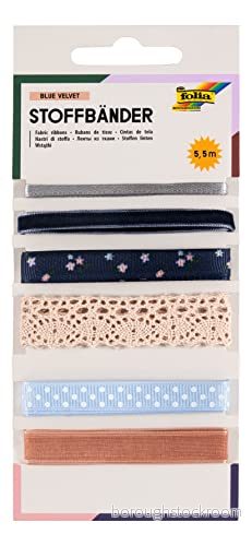 12023 folia tygbandblandning ”Blue Velvet” med 6 olika rosetter i färgerna blå, silver, kräm och rosa, pysselset för att dekorera designa 4001868127409 12023 folia tygbandblandning ”Blue Velvet” med 6 olika rosetter i färgerna blå, silver, kräm och rosa, pysselset för att dekorera designa 4001868127409
