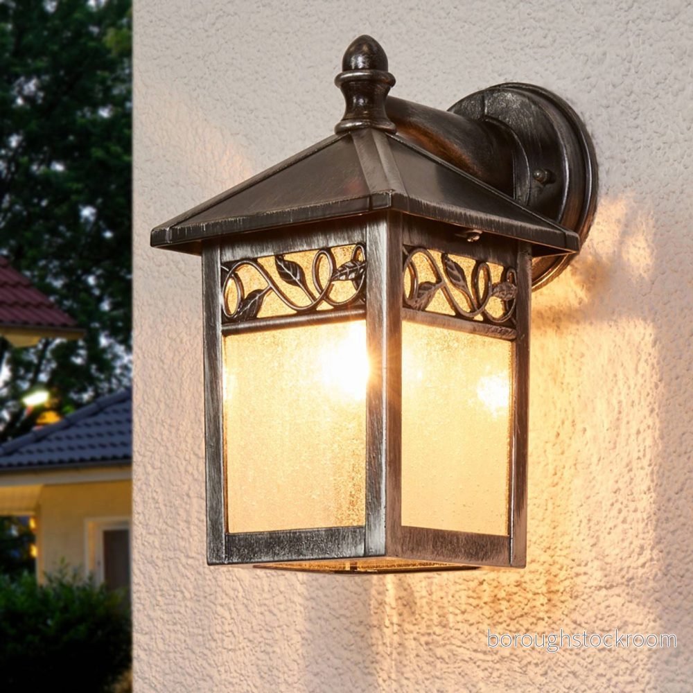 Elstead Elegant utomhusvägglampa Winchcombe 5024005552505
