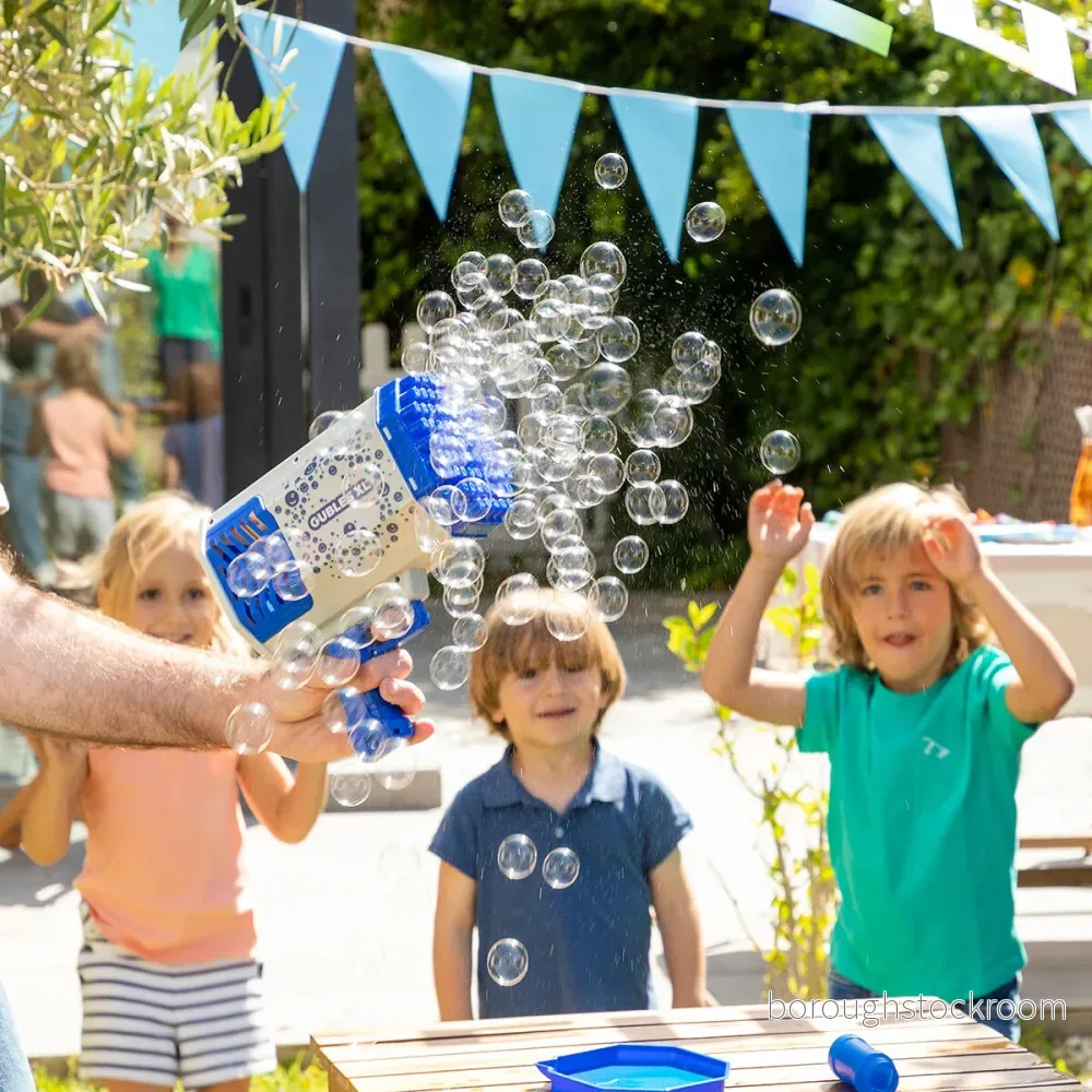 InnovaGoods® Bubbelpistol med 69 bubbelpistoler och LED ljus, perfekt för utomhusspel, barntvålbubblor barn +3 år, bubbelmaskin. 8435527825126